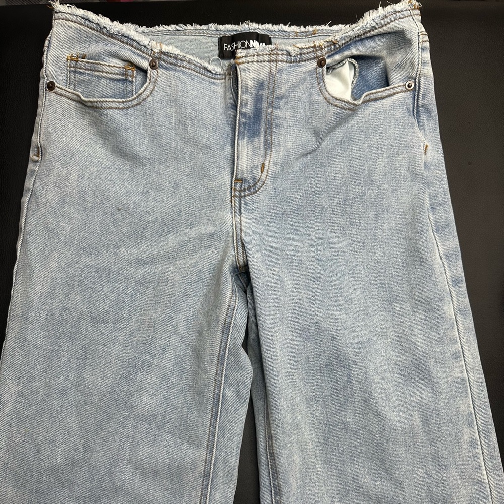 Fashion Nova Low waist Straight Leg Jeans